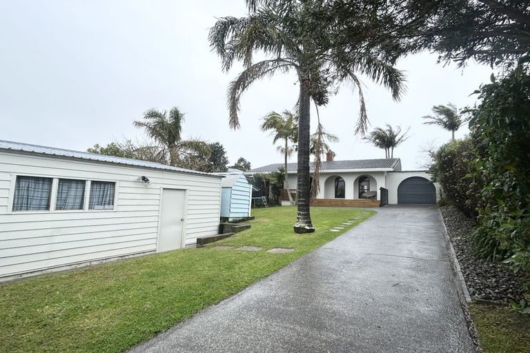 Photo of property in 51 Zealandia Road, Manly, Whangaparaoa, 0930