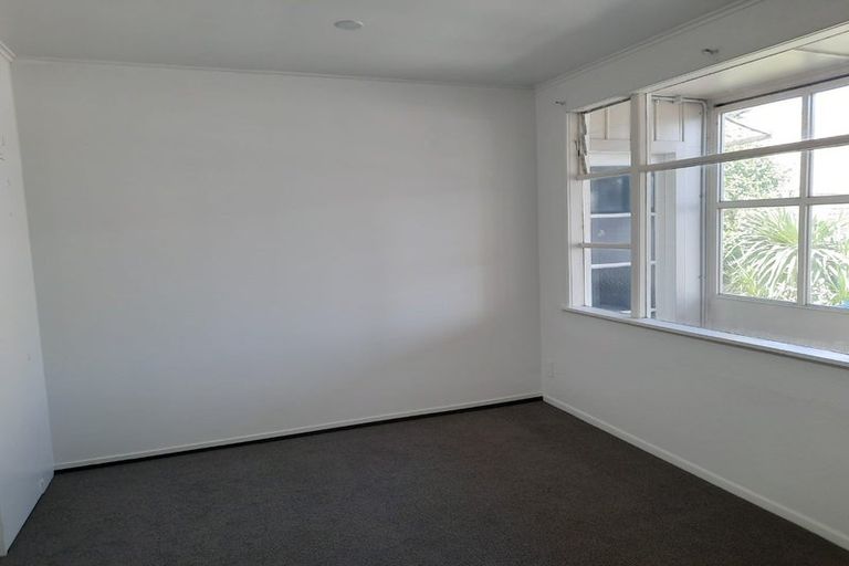 Photo of property in 5b Rosebank Road, Avondale, Auckland, 1026