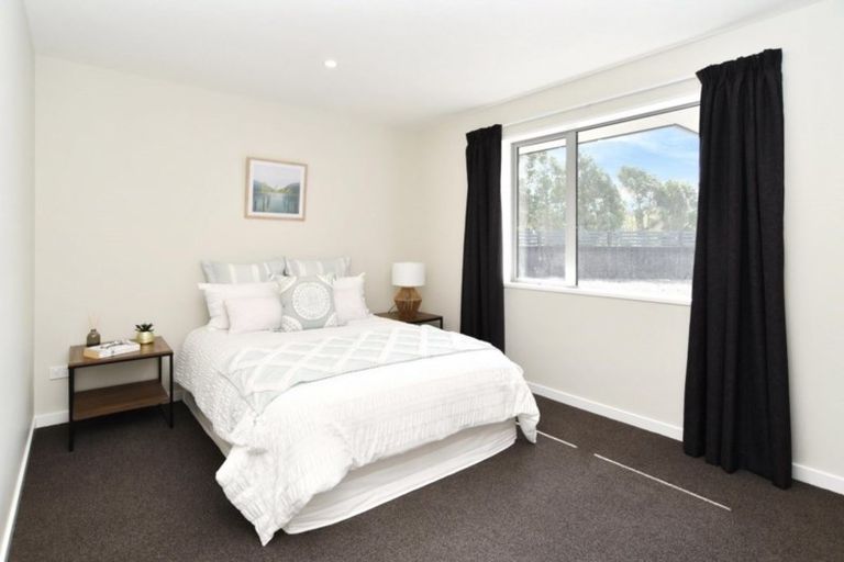 Photo of property in 8 Clarendon Place, Rangiora, 7400