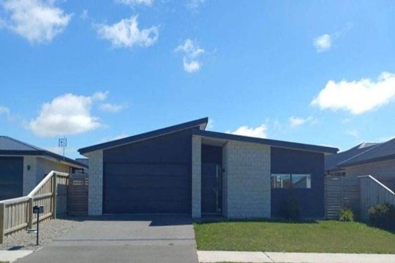Photo of property in 72 Brenley Drive, Rolleston, 7614