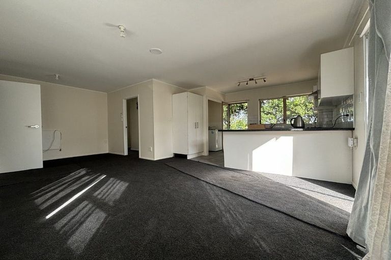Photo of property in 2/515 Weymouth Road, Weymouth, Auckland, 2103