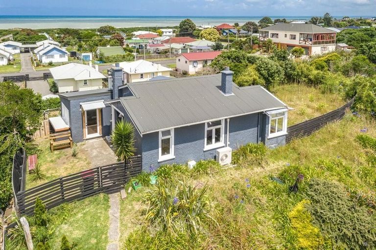 Photo of property in 157 Cornfoot Street, Castlecliff, Whanganui, 4501