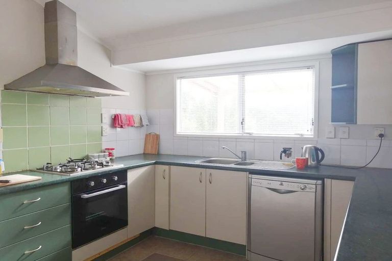 Photo of property in 1/30 Houston Place, Bayview, Auckland, 0629