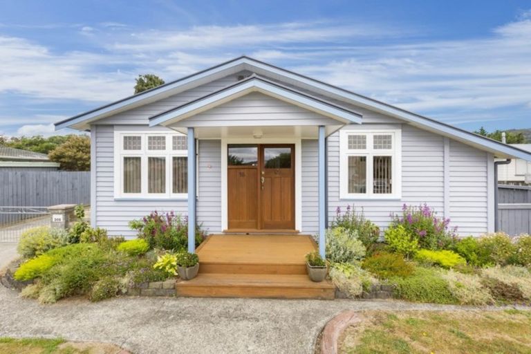 Photo of property in 16 Phar Lap Grove, Trentham, Upper Hutt, 5018