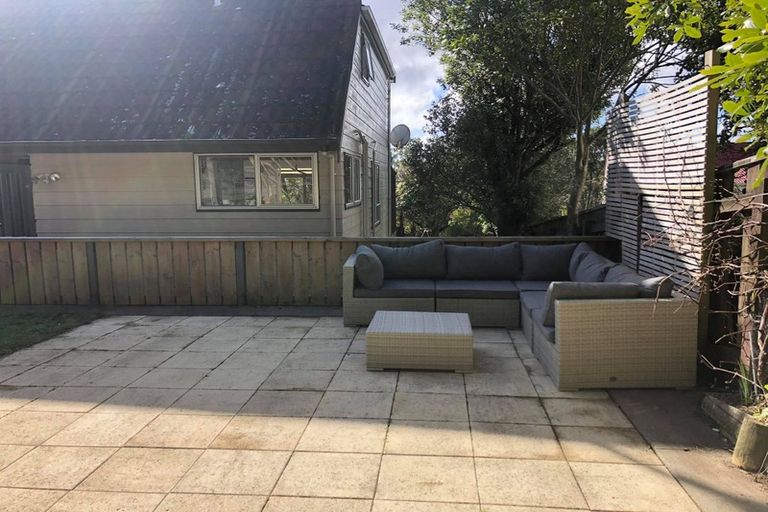 Photo of property in 2 Anaheim Place, Churton Park, Wellington, 6037