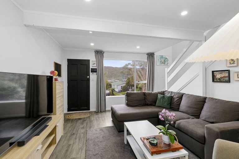 Photo of property in 18a Kingsley Street, Stokes Valley, Lower Hutt, 5019