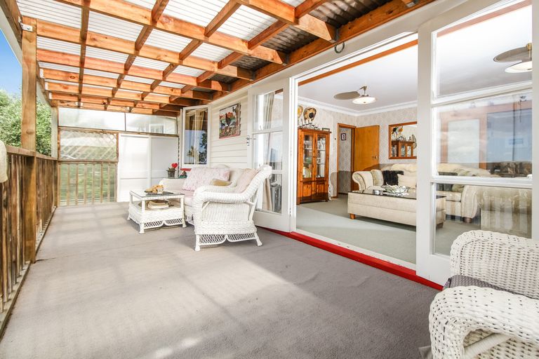 Photo of property in 46 Ranui Avenue, Ranui, Auckland, 0612