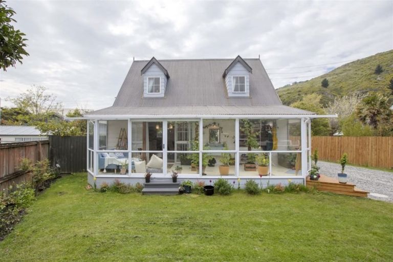 Photo of property in 35 Campbell Street, Sumner, Christchurch, 8081