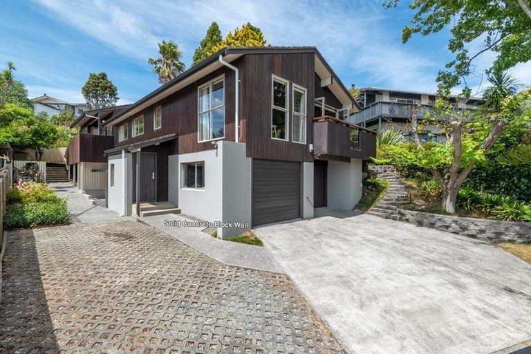 Photo of property in 22 Surville Place, Mairangi Bay, Auckland, 0630