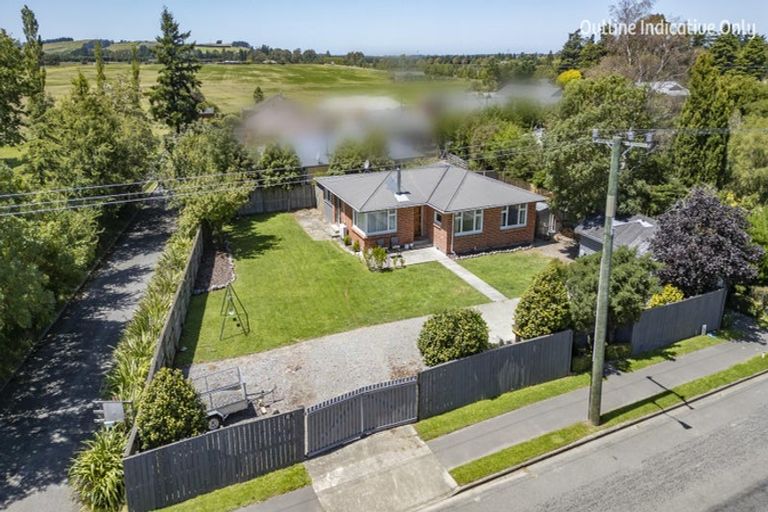 Photo of property in 144a High Street, Oxford, 7430