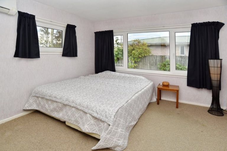 Photo of property in 190 Grimseys Road, Redwood, Christchurch, 8051