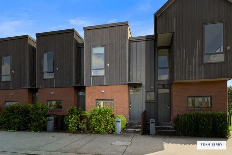 Photo of property in 60 Wallace Road, Hobsonville, Auckland, 0616