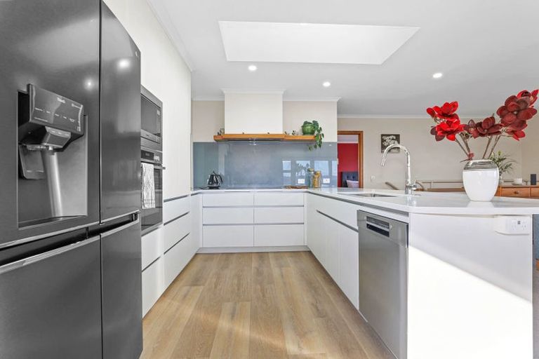 Photo of property in 2/31 Kurupae Road, Hilltop, Taupo, 3330