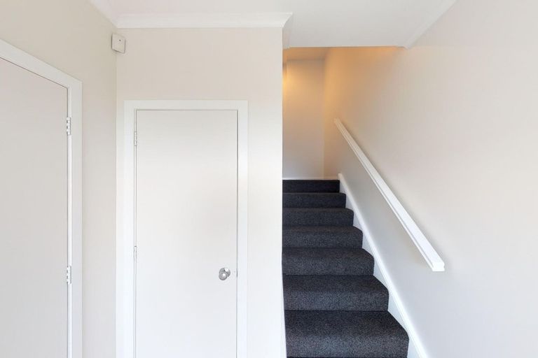 Photo of property in 17 Sirsi Terrace, Broadmeadows, Wellington, 6035