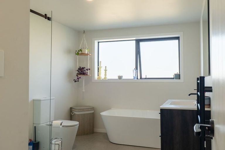 Photo of property in 1 Tussock Crescent, Twizel, 7901