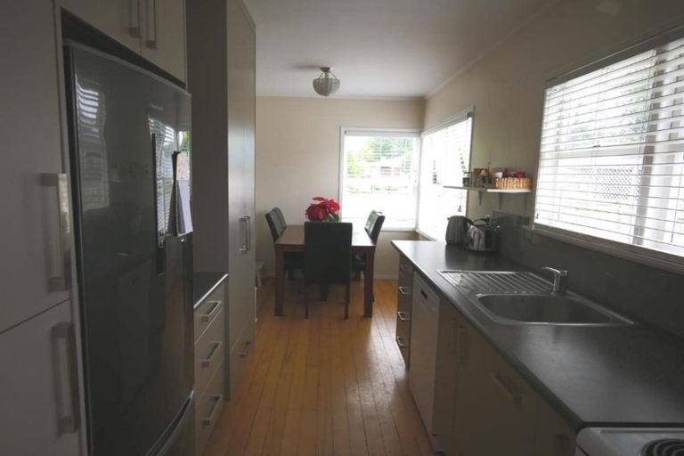 Photo of property in 12 Oregon Place, Papakura, 2110