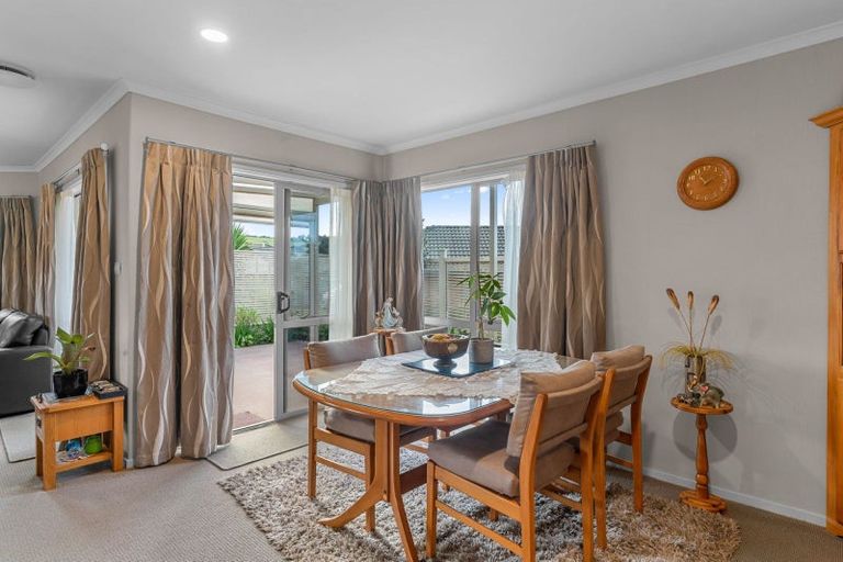 Photo of property in 14 Maxwell Place, Te Kamo, Whangarei, 0112