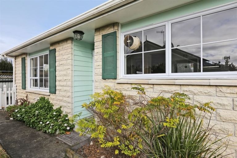 Photo of property in 4/21 Havelock Road, Havelock North, 4130