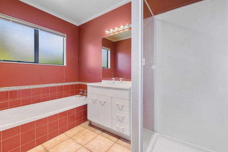 Photo of property in 68 Parawai Road, Ngongotaha, Rotorua, 3010