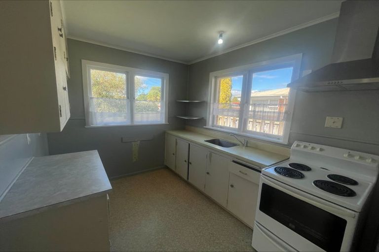 Photo of property in 15a Leeds Street, Silverdale, Hamilton, 3216