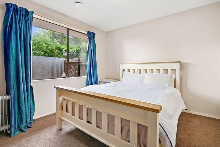 Photo of property in 152 Sawyers Arms Road, Northcote, Christchurch, 8052