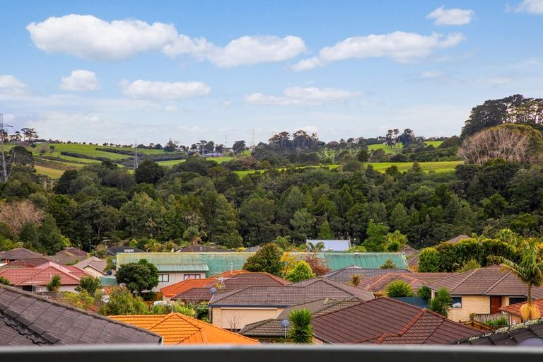 Photo of property in 21 Frederick Reece Drive, The Gardens, Auckland, 2105