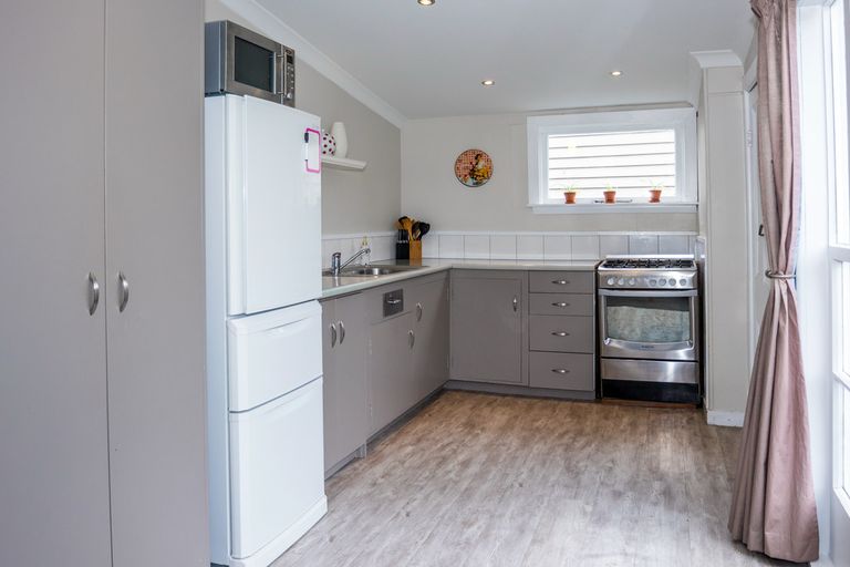 Photo of property in 23 Roslyn Terrace, West End, Timaru, 7910