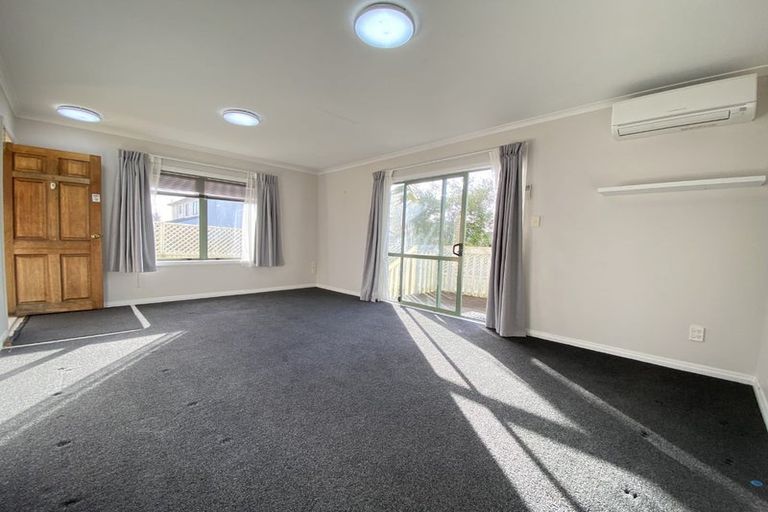 Photo of property in 5c Charlenne Close, Ranui, Auckland, 0612