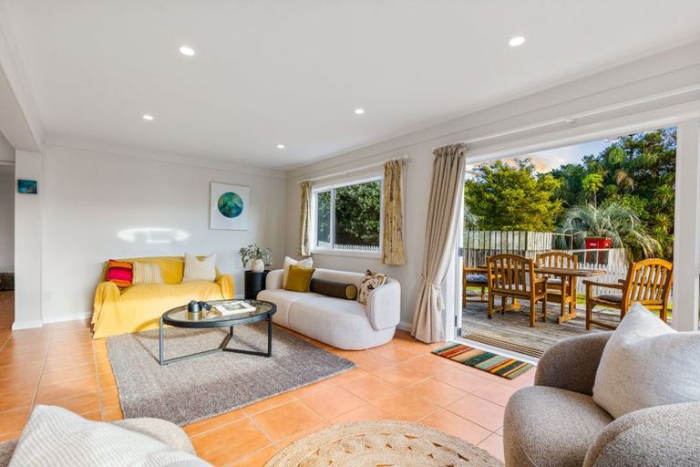 Photo of property in 71 Hamilton Road, Waimauku, 0881
