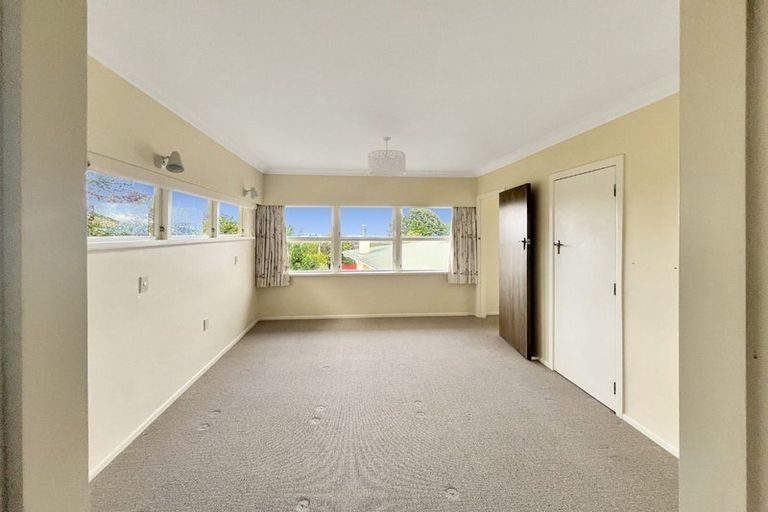 Photo of property in 64 Chesham Avenue, Waipahihi, Taupo, 3330