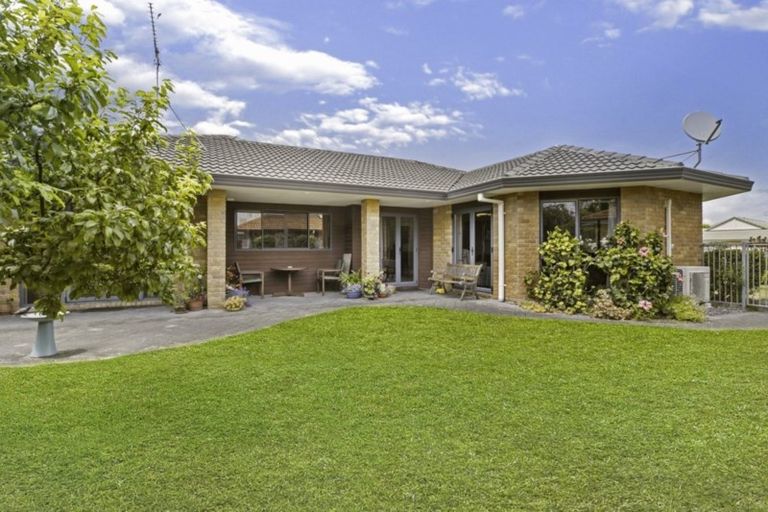 Photo of property in 53 Santa Monica Drive, Papamoa Beach, Papamoa, 3118