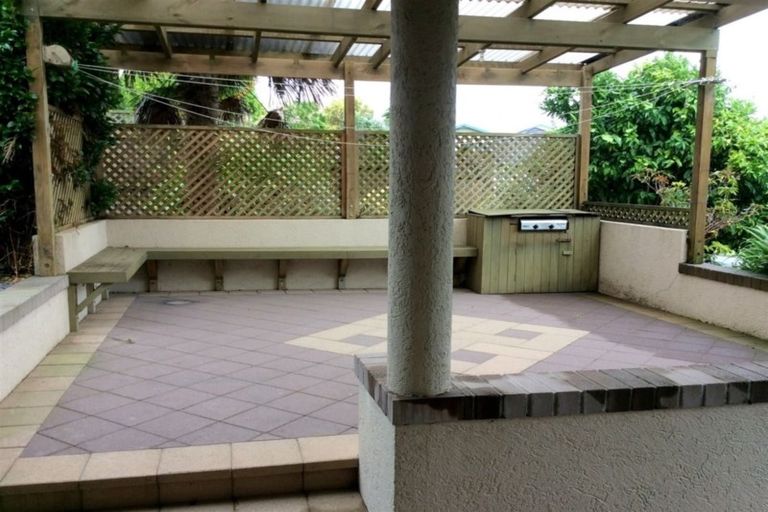 Photo of property in 2 Homestead Place, Welcome Bay, Tauranga, 3112