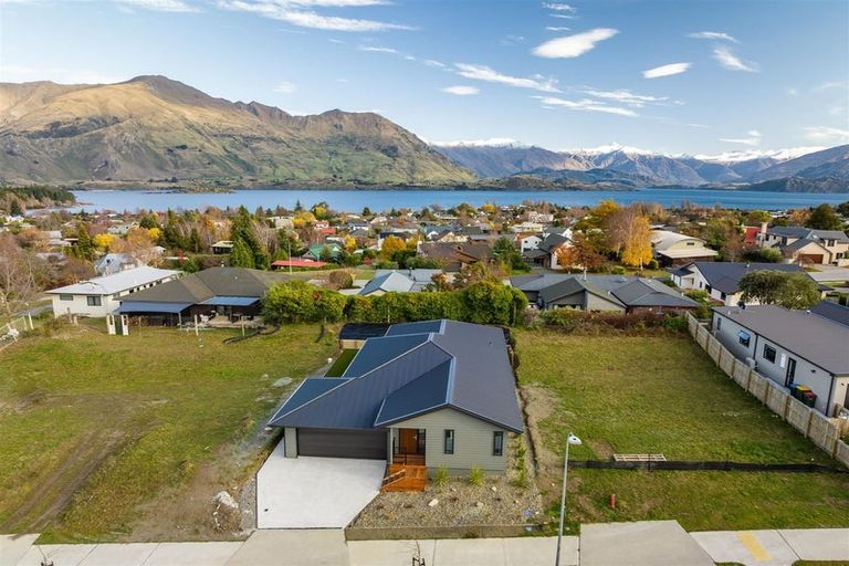 Photo of property in 36 Clearview Street, Wanaka, 9305