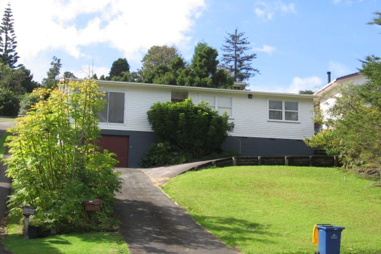 Photo of property in 21 Scotstoun Place, Glen Eden, Auckland, 0602