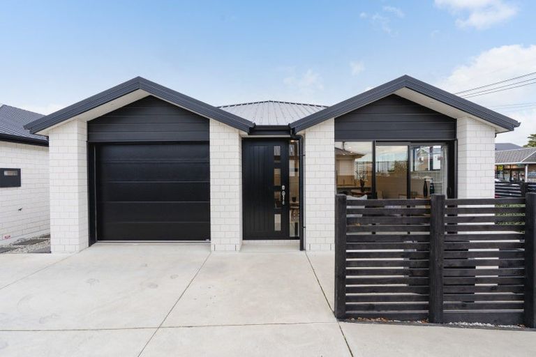 Photo of property in 5a Church Street, Mosgiel, 9024