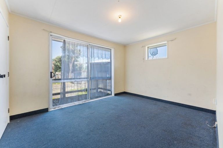 Photo of property in 27 Heather Street, Levin, 5510
