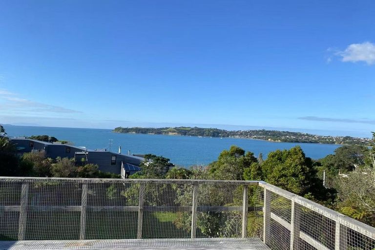 Photo of property in 21 Melandra Road, Stanmore Bay, Whangaparaoa, 0932