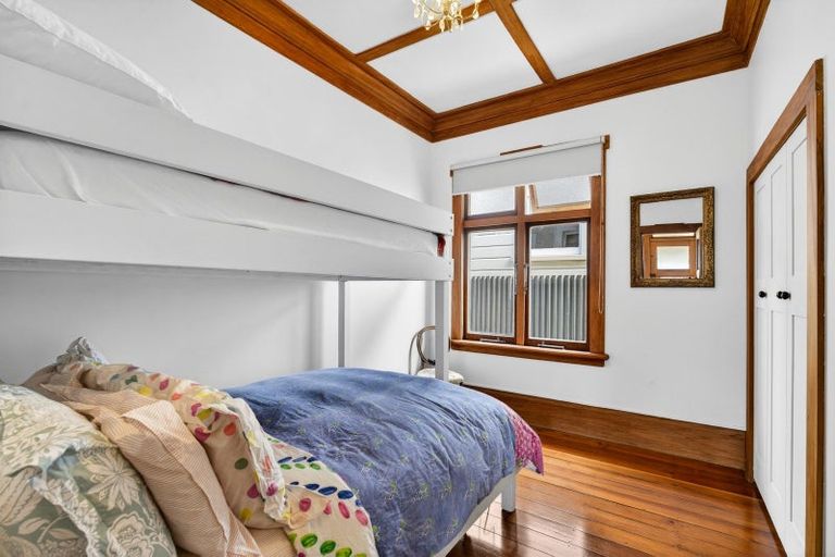 Photo of property in 76 Vigor Brown Street, Napier South, Napier, 4110