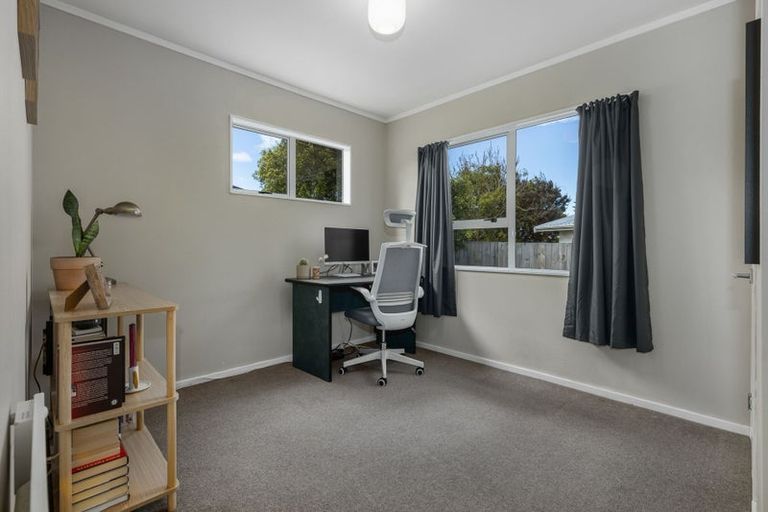 Photo of property in 73 Langdale Avenue, Paraparaumu, 5032