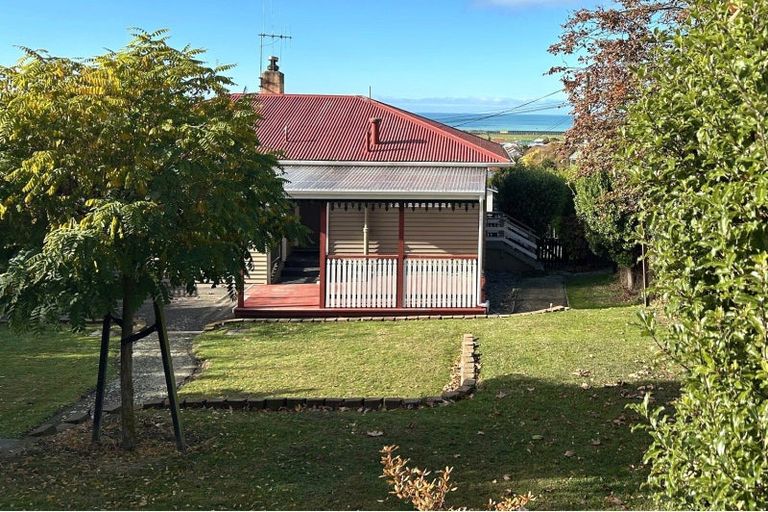 Photo of property in 2 Nore Street, Oamaru North, Oamaru, 9400
