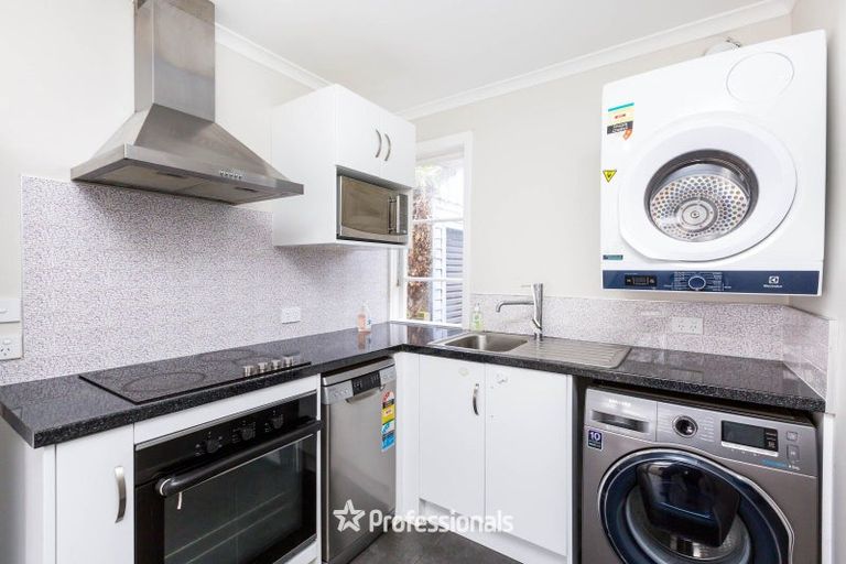 Photo of property in 42 Gibbons Street, Upper Hutt Central, Upper Hutt, 5018