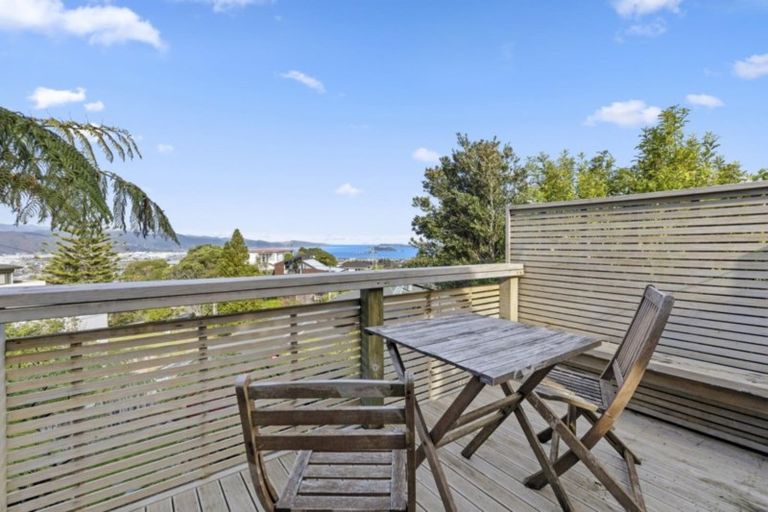 Photo of property in 8a Pekanga Road, Normandale, Lower Hutt, 5010