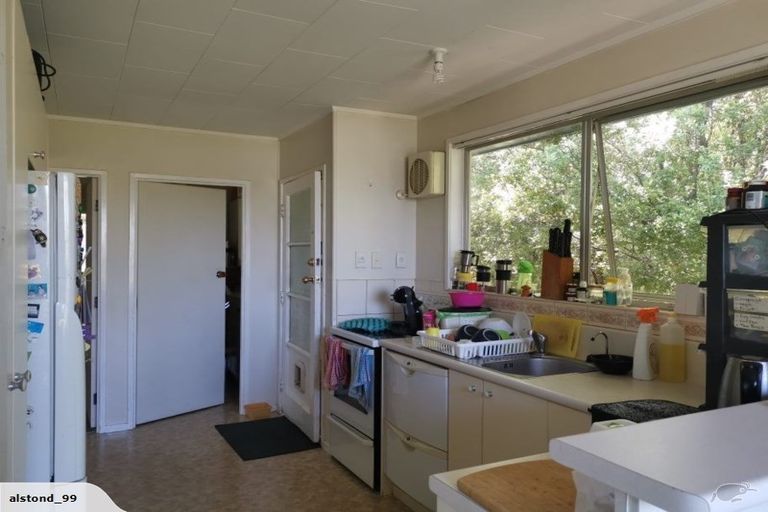 Photo of property in 42 Mack Place, Red Hill, Papakura, 2110