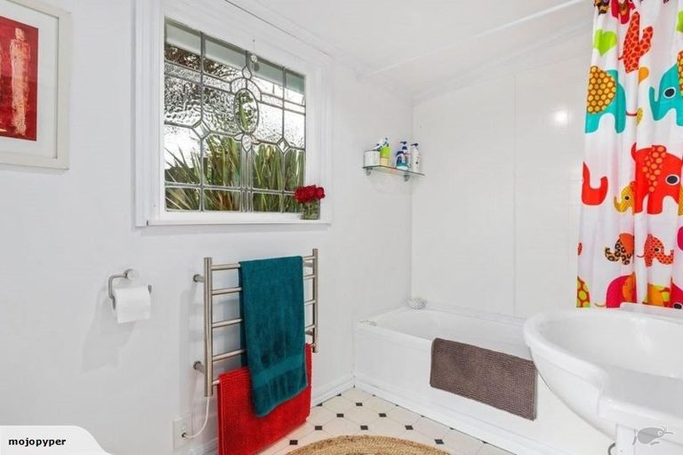 Photo of property in 162 Purakaunui Road, Mihiwaka, Port Chalmers, 9081