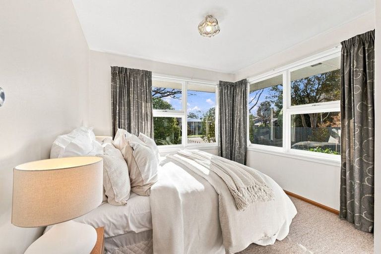Photo of property in 20 Ramore Place, Redwood, Christchurch, 8051