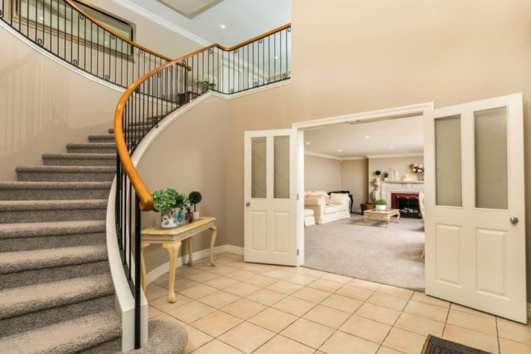 Photo of property in 12 Bushlands Park Drive, Albany, Auckland, 0632