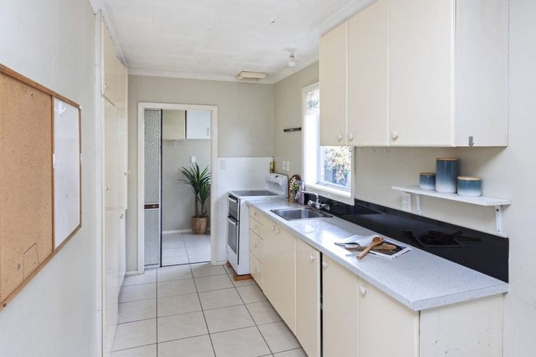 Photo of property in 18 Neill Street, Hornby, Christchurch, 8042