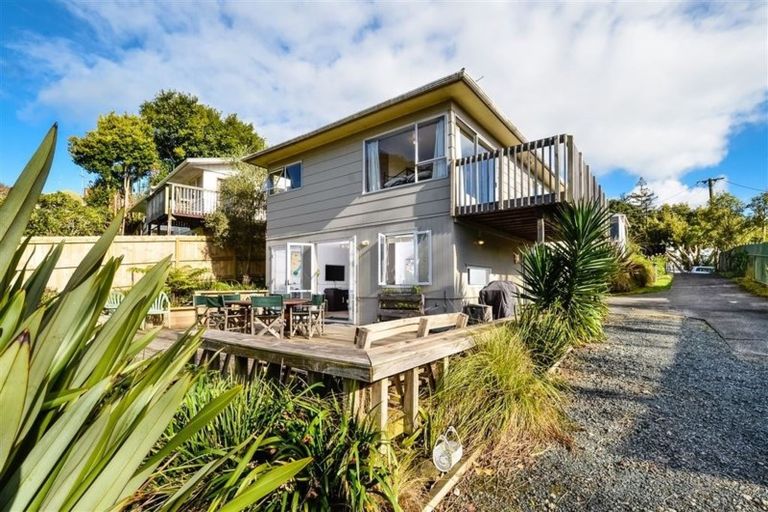 Photo of property in 2/11 Kahika Road, Birkdale, Auckland, 0626