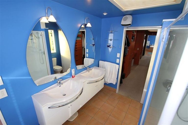 Photo of property in 152 Saint Andrews Road, Plimmerton, Porirua, 5026