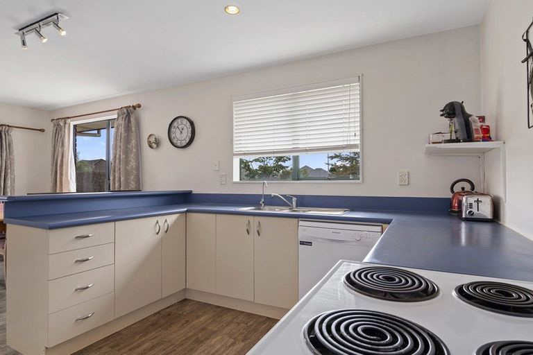 Photo of property in 10 Albizia Place, Richmond, 7020